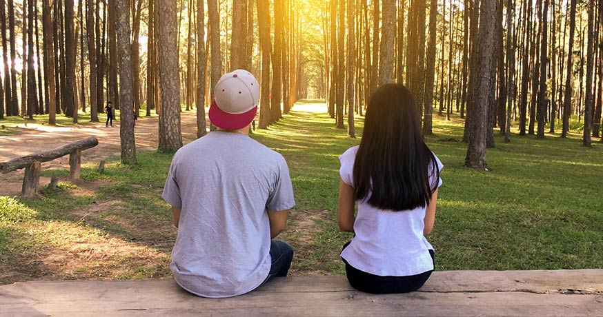 Cómo ayudar a los  adolescentes a resolver las discusiones con sus amigos